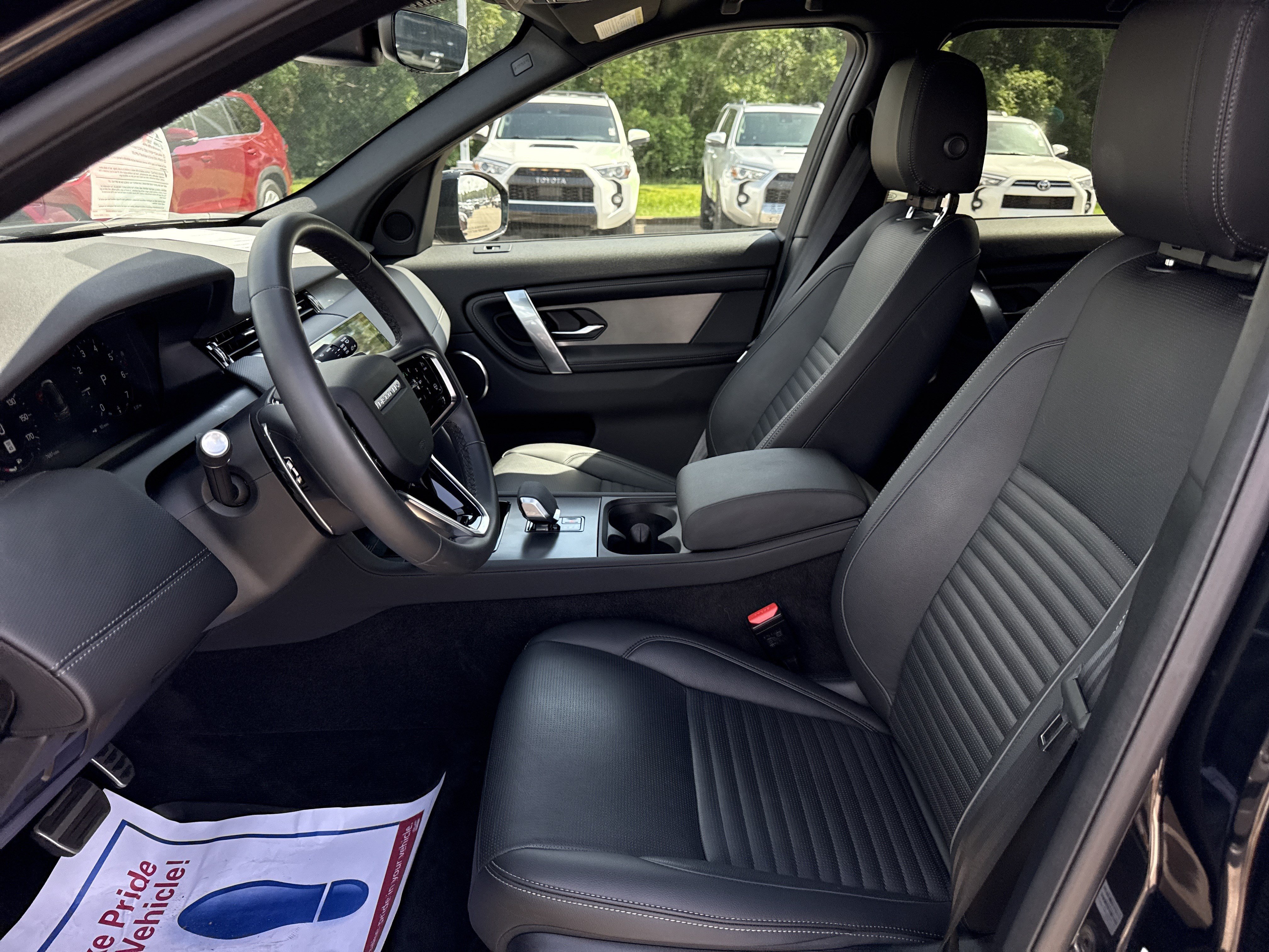 2025 Land Rover Discovery Sport Dynamic SE - Photo 11
