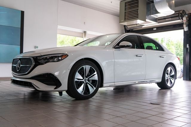 New 2026 Polar White Mercedes-Benz E 350 image 3