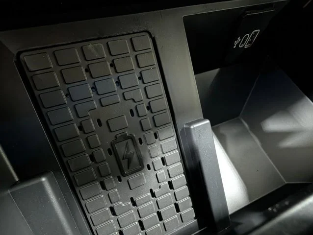 New 2026 Agate Black Metallic Ford F-250® Lariat® image 46