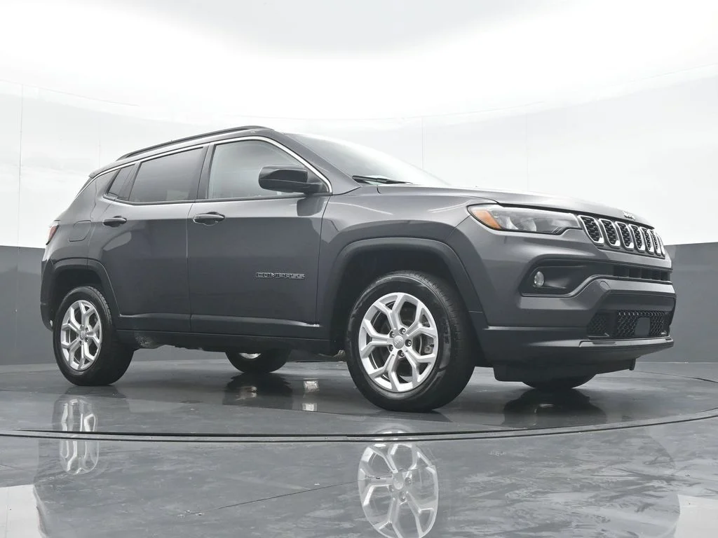 Used 2024 Gray Jeep Latitude image 32