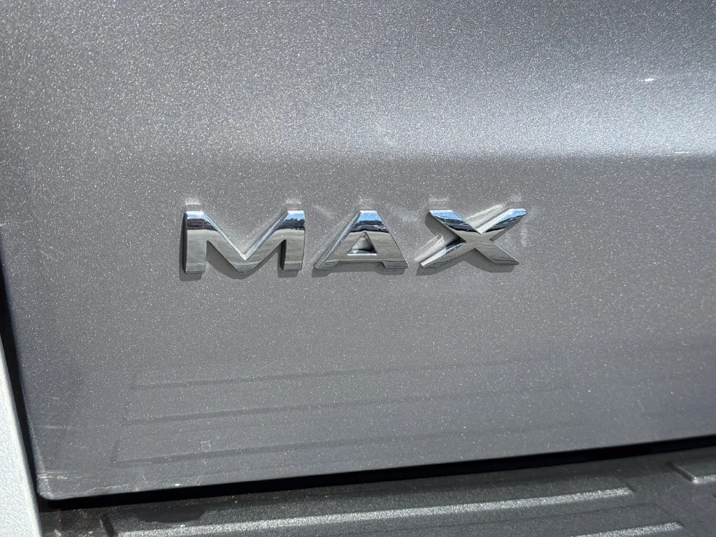 Used 2024 Silver Ford XLT image 10