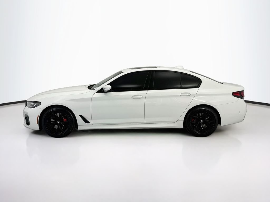 Used 2022 Alpine White BMW 530i image 8