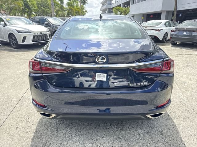 2025 Lexus ES 350 - Photo 24