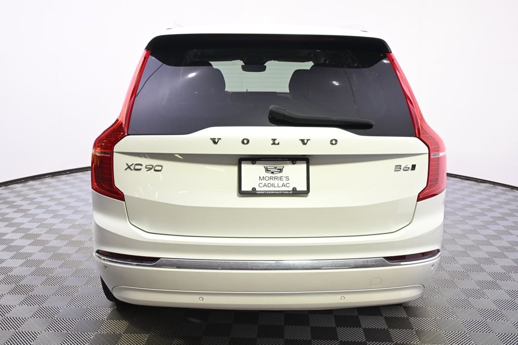 Used 2023 Crystal White Metallic Volvo Ultimate image 5