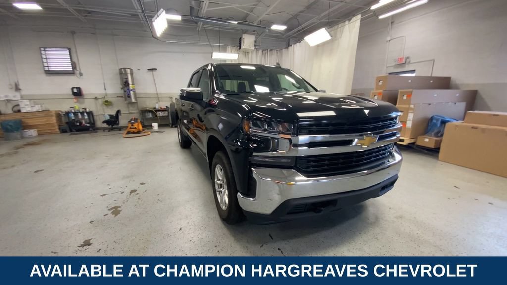 Used 2022 Black Chevrolet LT image 9