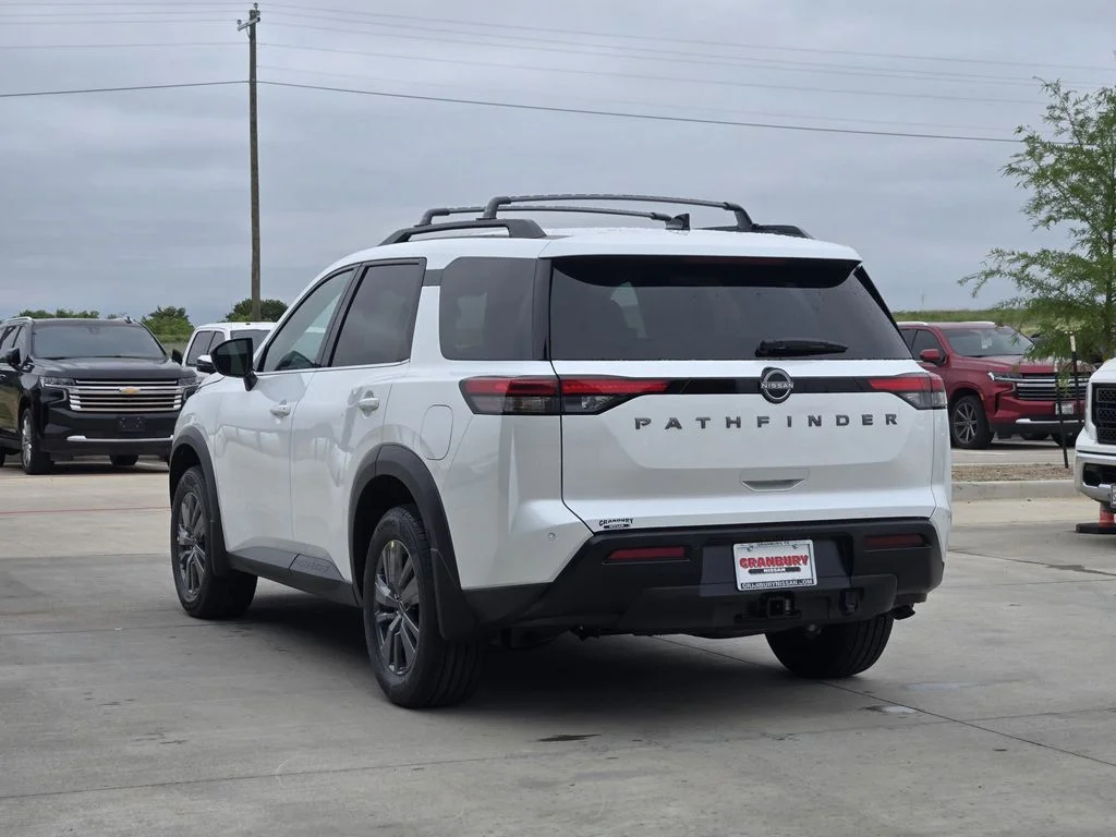 New 2026 Everest White Pearl TriCoat Nissan SV image 4