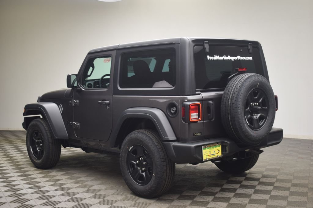 New 2026 Granite Crystal Metallic Clear-Coat Exterior Paint Jeep Sport image 12