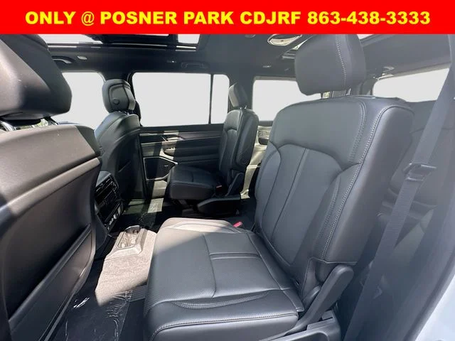 New 2026 Bright White Clear-Coat Exterior Paint Jeep Grand Wagoneer image 26