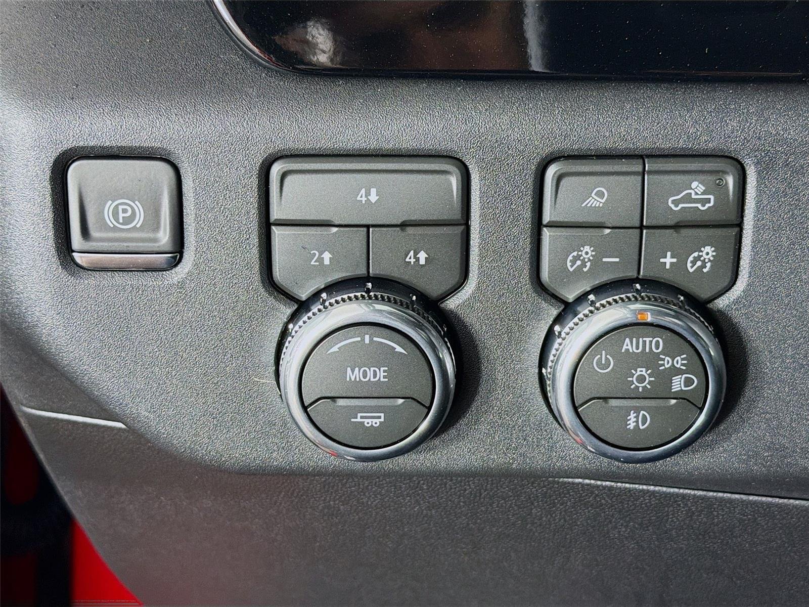 2026 GMC Sierra 3500HD SLE - Photo 17