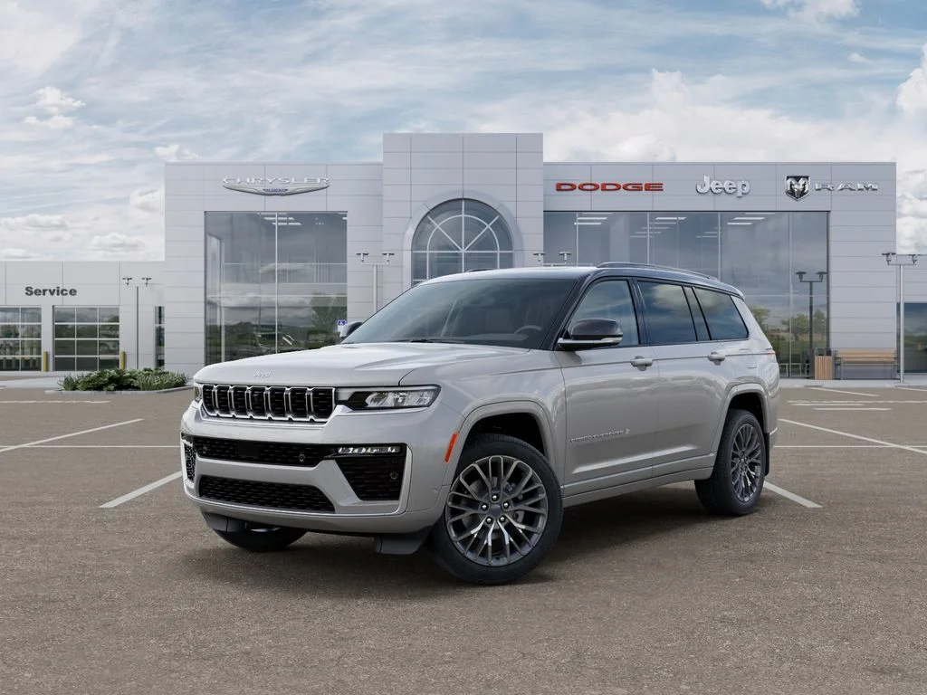 2026 Jeep Grand Cherokee L Summit 4x4's photo