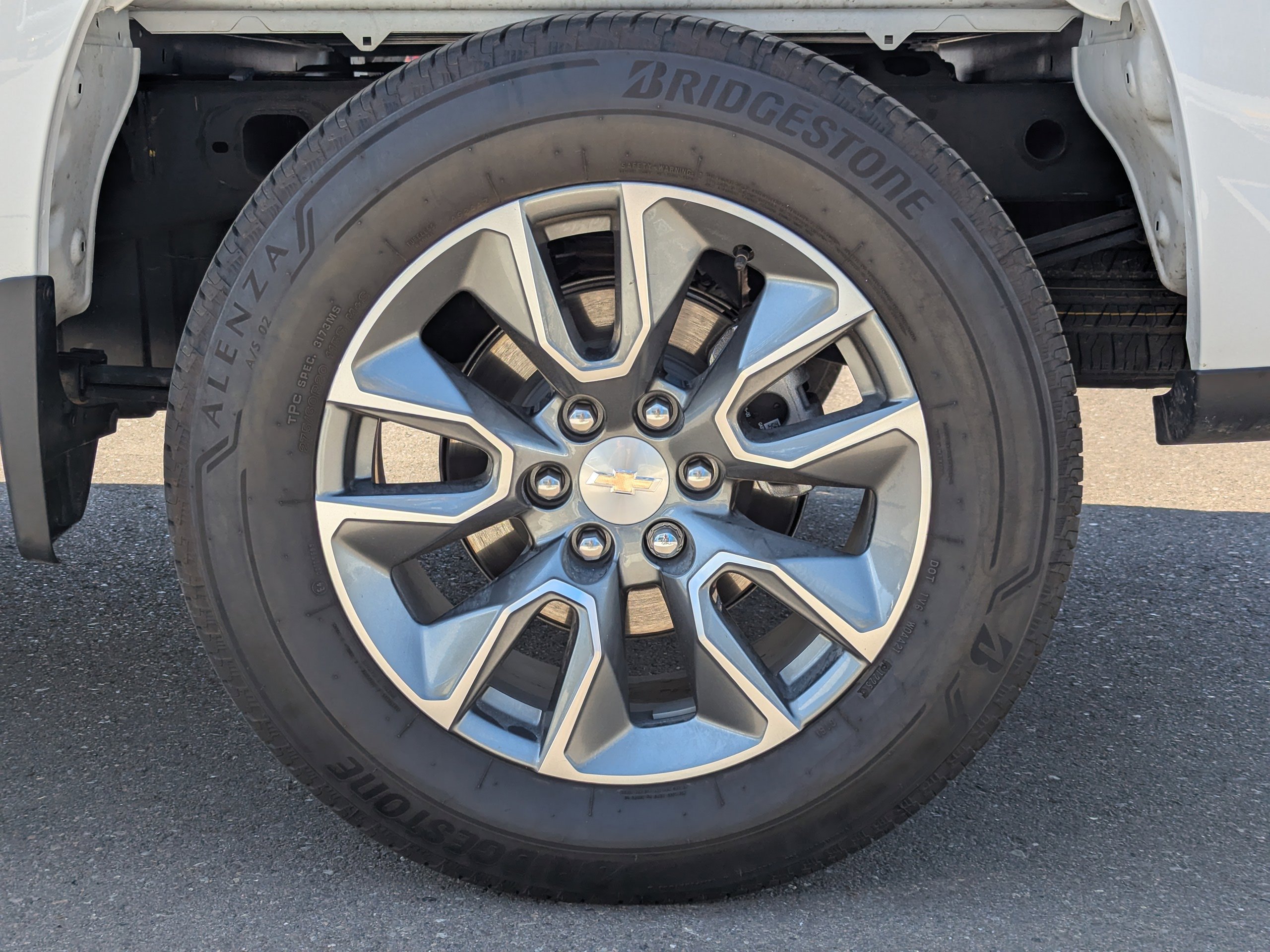 New 2025 Summit White Chevrolet LT image 48