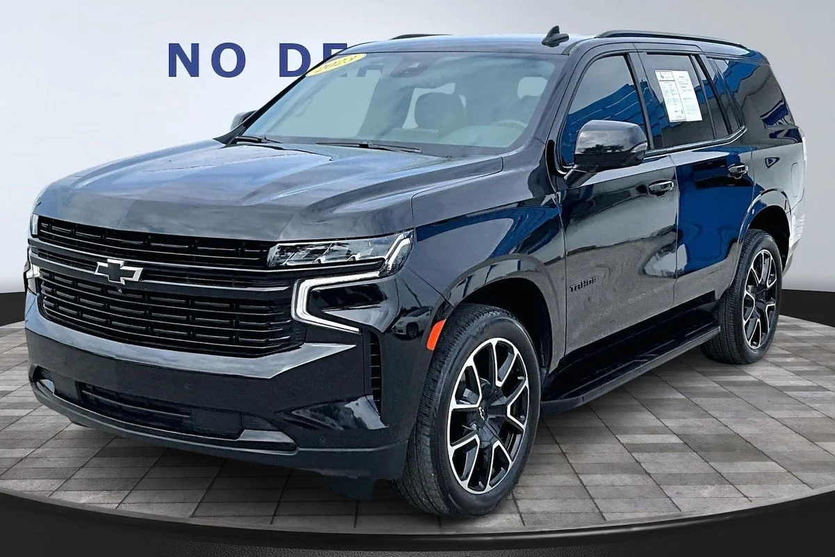 Used 2023  Chevrolet 2WD RST image 1