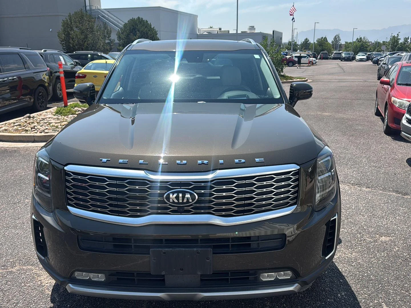 Used 2020 Dark Moss Kia SX image 1