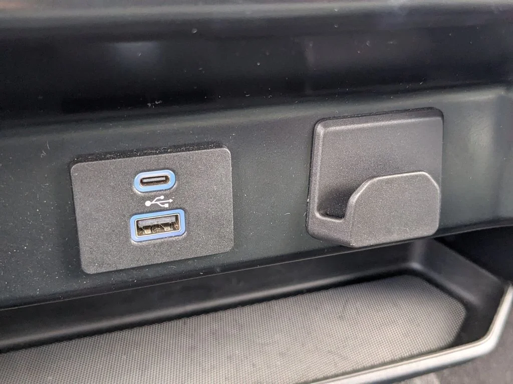 Used 2024 Gray Ford XLT image 23