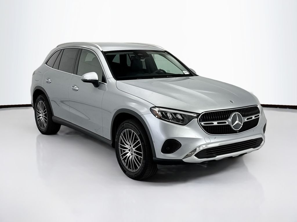New 2026 Cirrus Silver Metallic Mercedes-Benz GLC 300 image 3