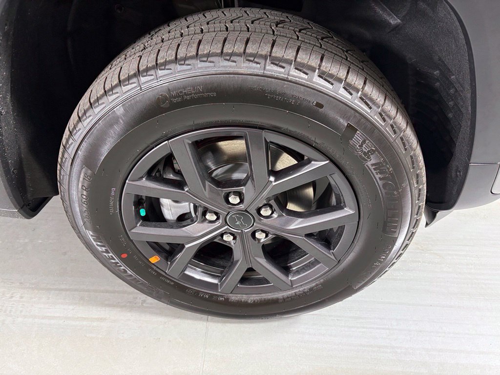 New 2027 Sting-Gray Clear-Coat Paint Jeep Altitude image 10