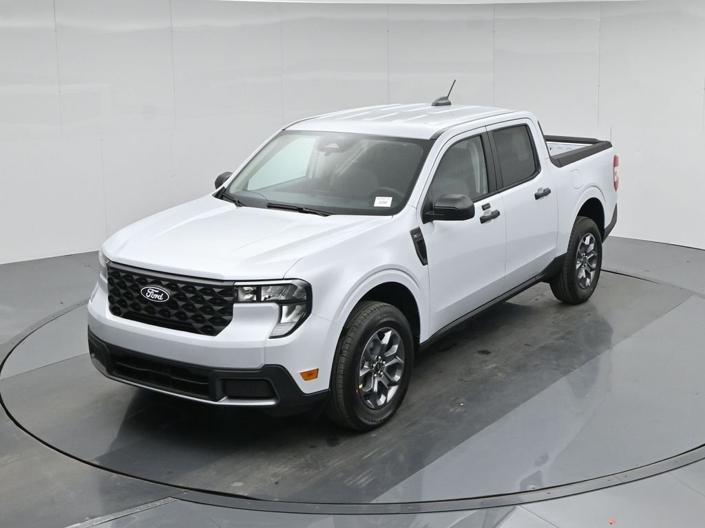 New 2026 Space White Metallic Ford XLT image 34