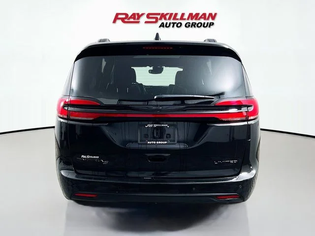 Used 2024 Black Chrysler Limited image 6