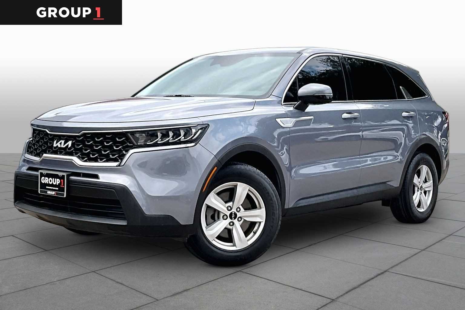 2022 Kia Sorento LX AT's photo