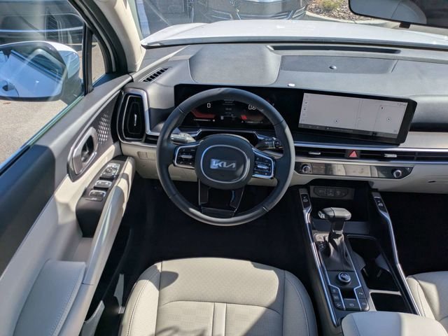 2025 Kia Sorento S - Photo 15