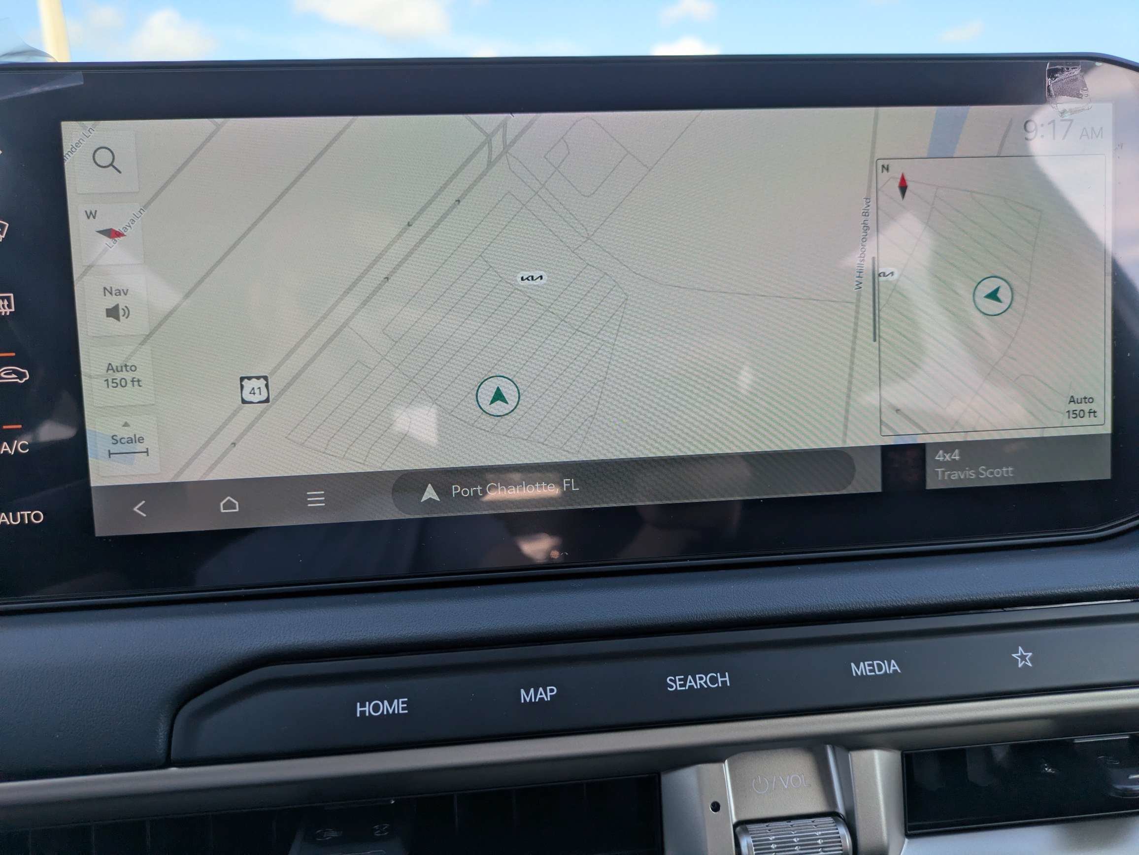 New 2027 Glacial White Pearl Kia EX image 29