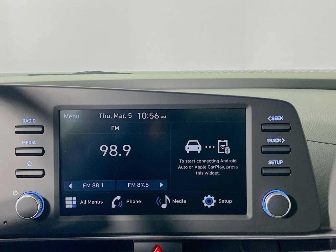2026 Hyundai Elantra — photo 9