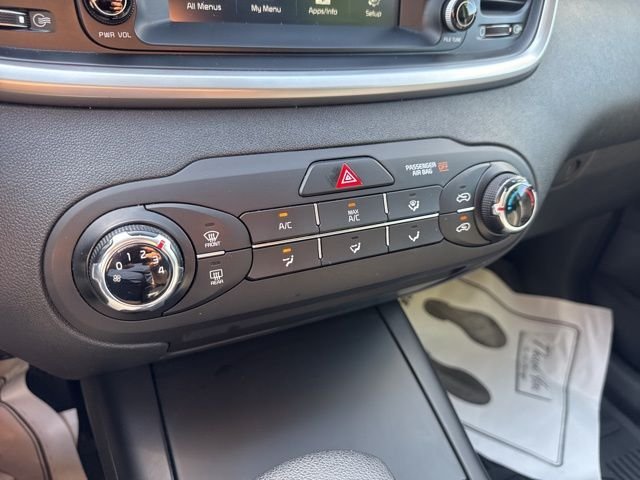 Used 2020 Black Kia LX image 23