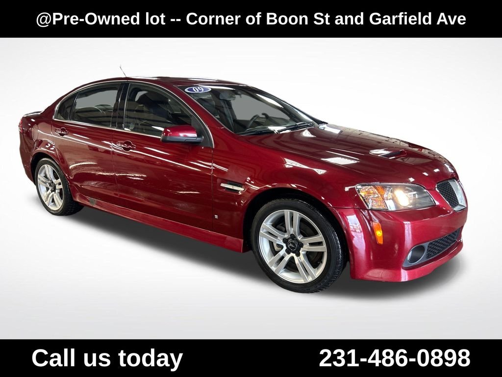 Used 2009 Red Pontiac Base image 7