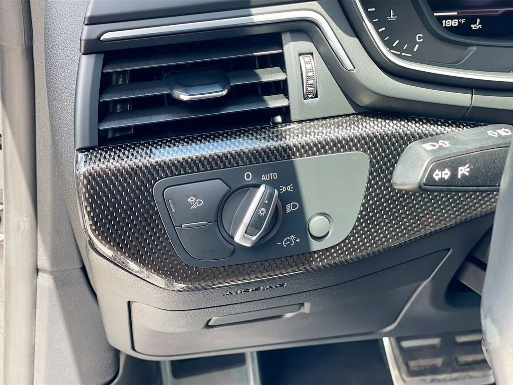 Used 2019 Black Audi Premium Plus image 10