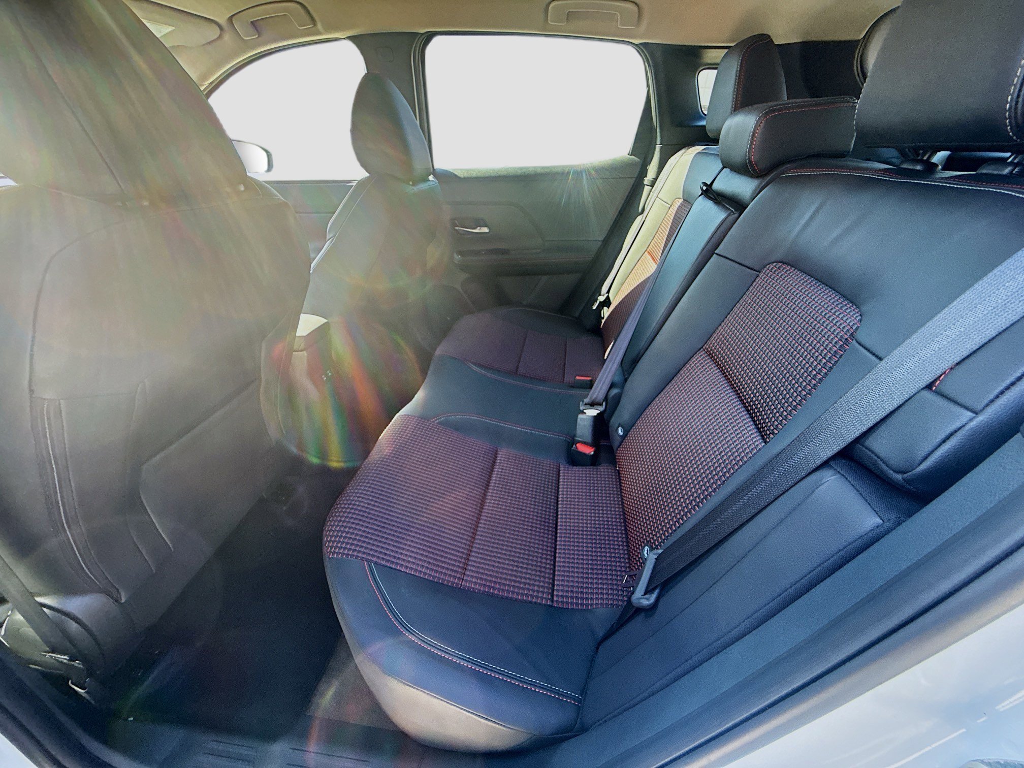 Used 2025 Aspen White Tricoat Nissan SR image 22