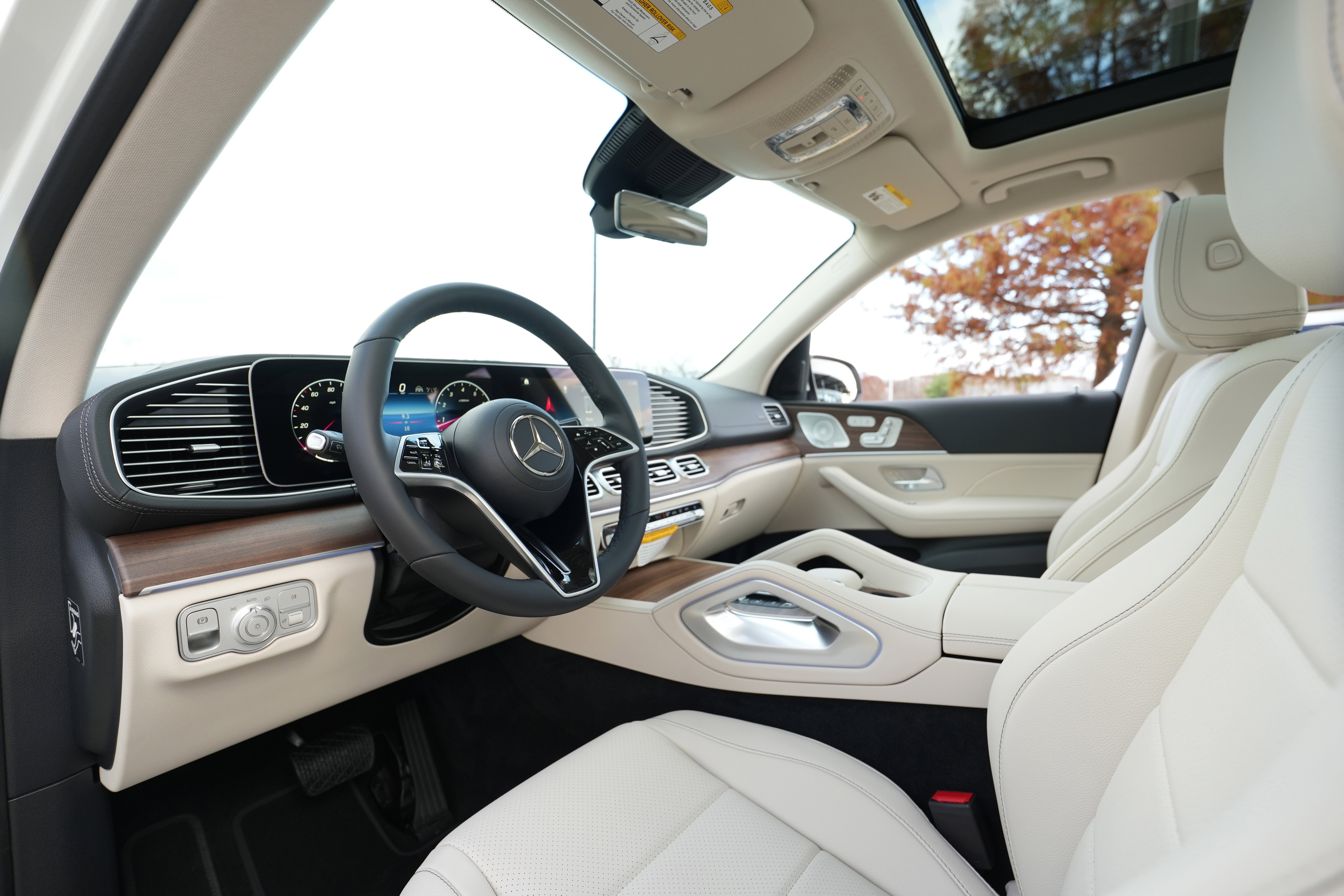 Used 2026 Polar White Mercedes-Benz GLE 350 image 39