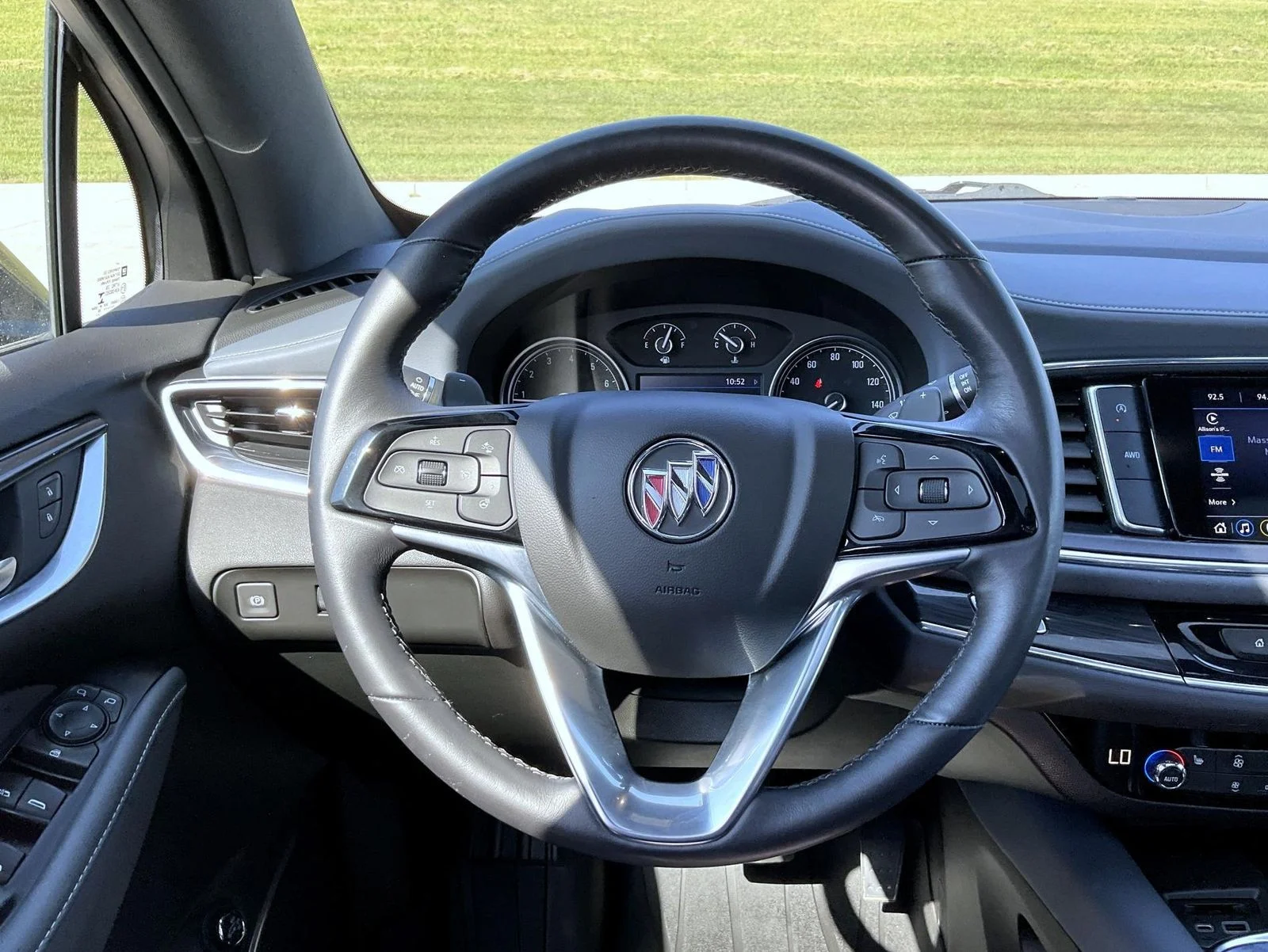 Used 2022 Black Buick Essence image 11