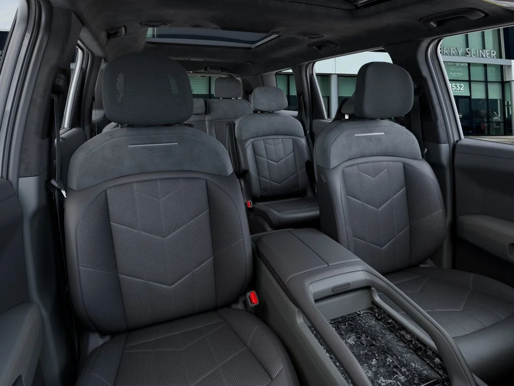 New 2027 Glacial White Pearl Kia X-Pro SX-Prestige image 15