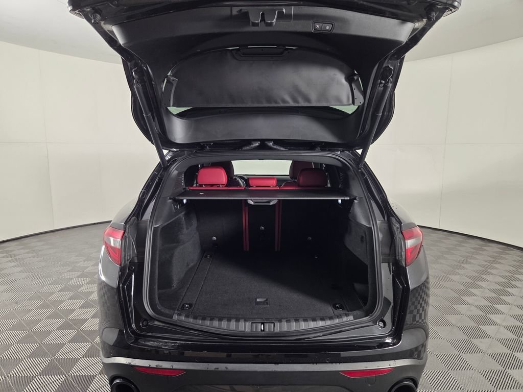 2023 Alfa Romeo Stelvio Sprint - Photo 26