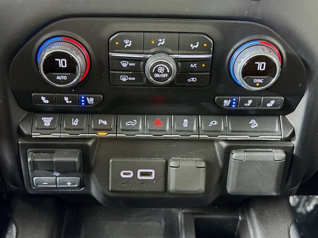 Used 2022 Summit White Chevrolet High Country image 16