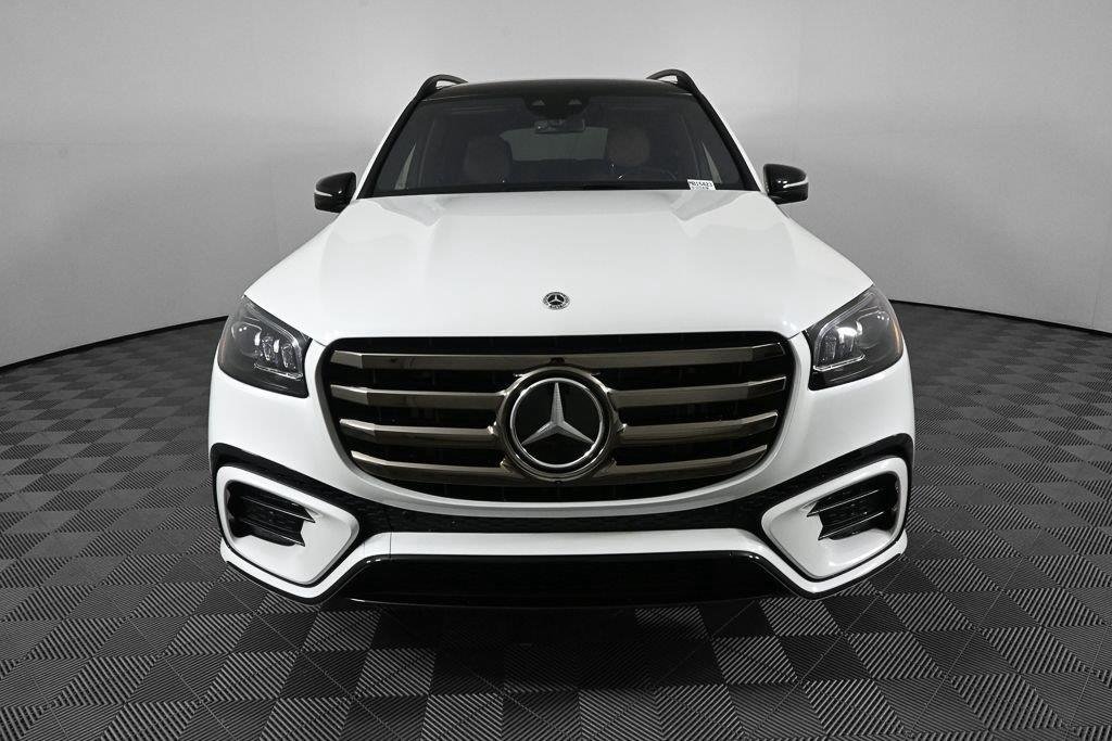 New 2026 MANUFAKTUR Moonlight White Metallic Mercedes-Benz GLS 450 image 35
