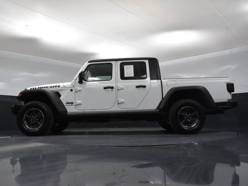 Used 2023 Bright White Clearcoat Jeep Rubicon image 30