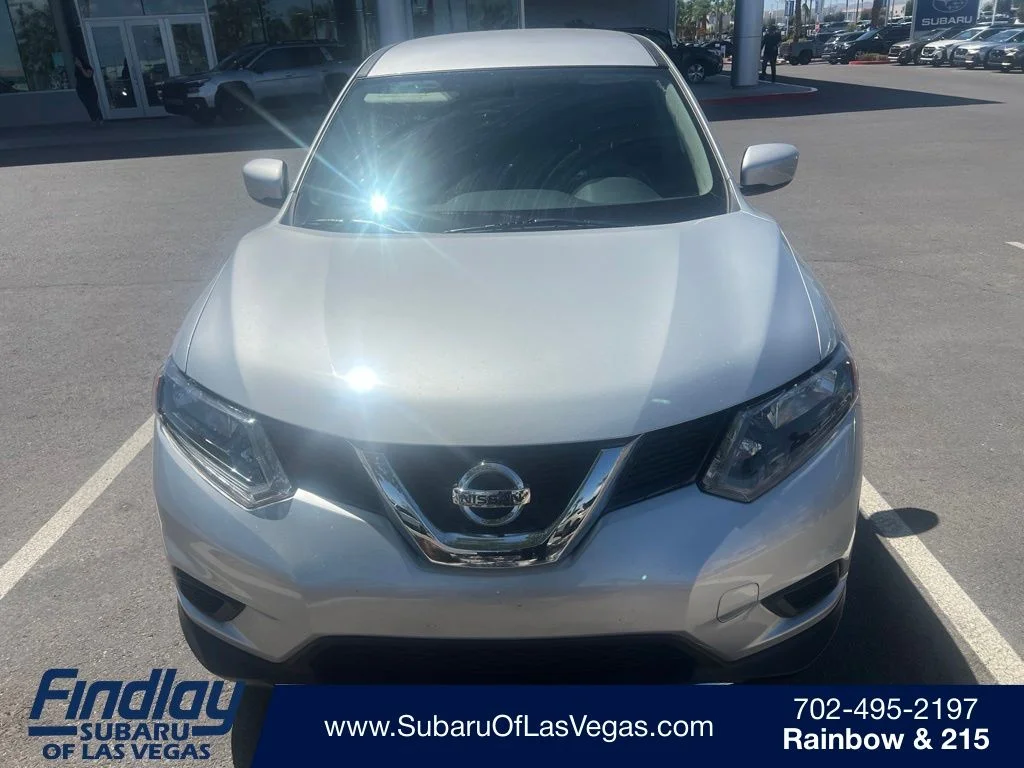 Used 2016 Silver Nissan S image 1