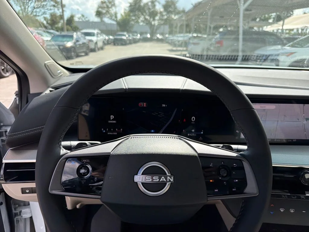 New 2026 White Nissan SL image 22