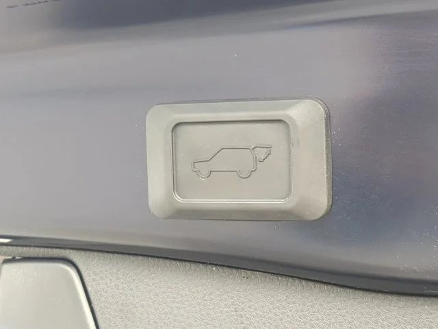 Certified Used 2023  Toyota XLE Premium image 15