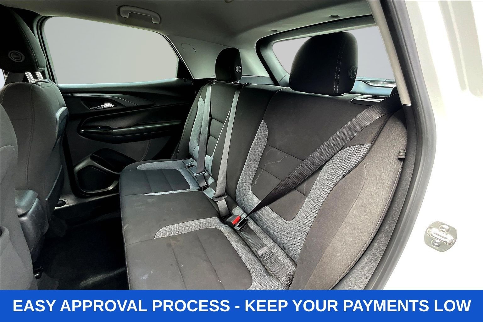 Used 2024 White Chevrolet LS image 27