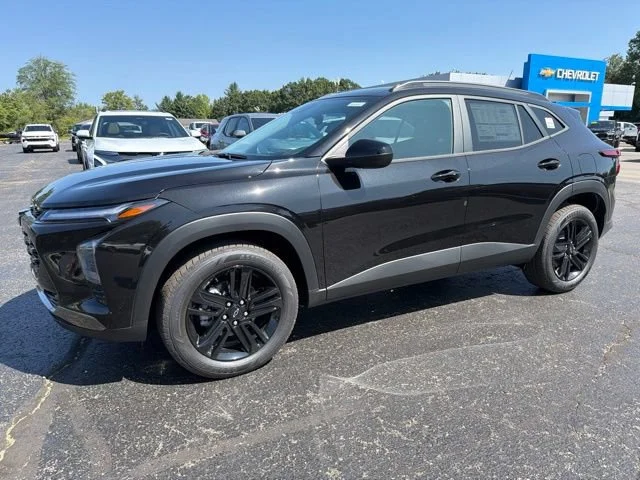 New 2026 Mosaic Black Metallic Chevrolet ACTIV image 7