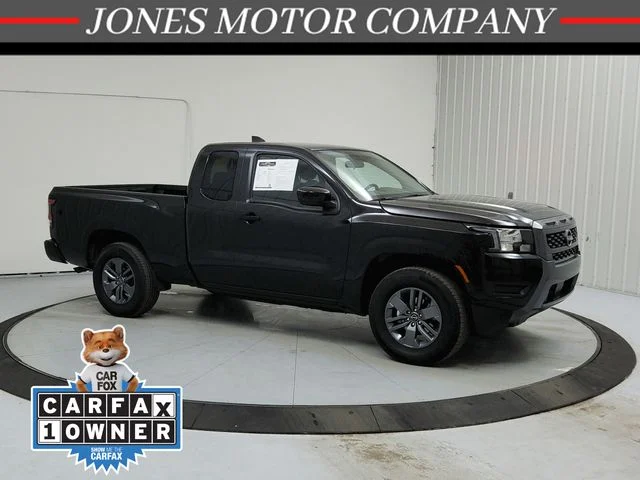 2025 Nissan Frontier SV King Cab 4X2's photo