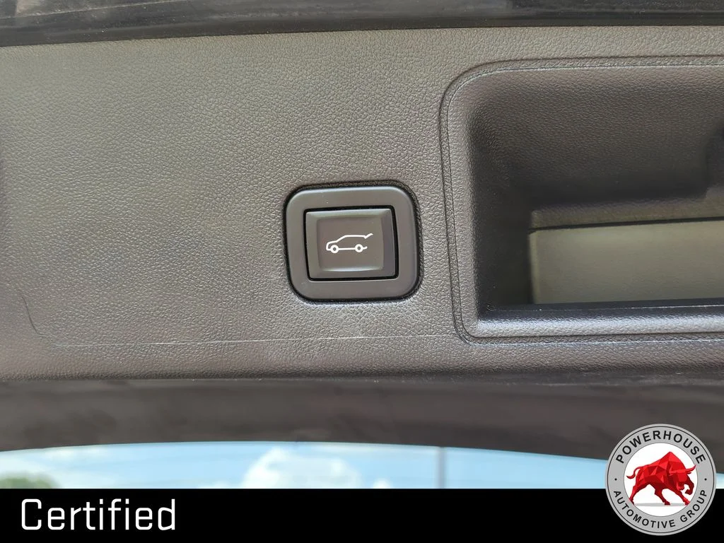 Used 2022 Black GMC SLE image 14