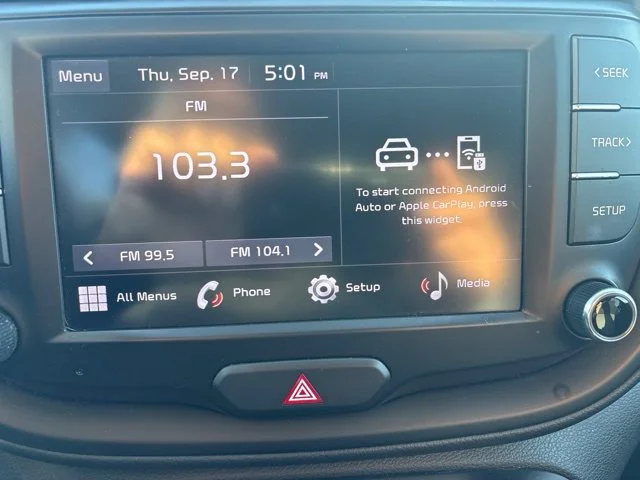 Used 2022 White Kia LX image 16