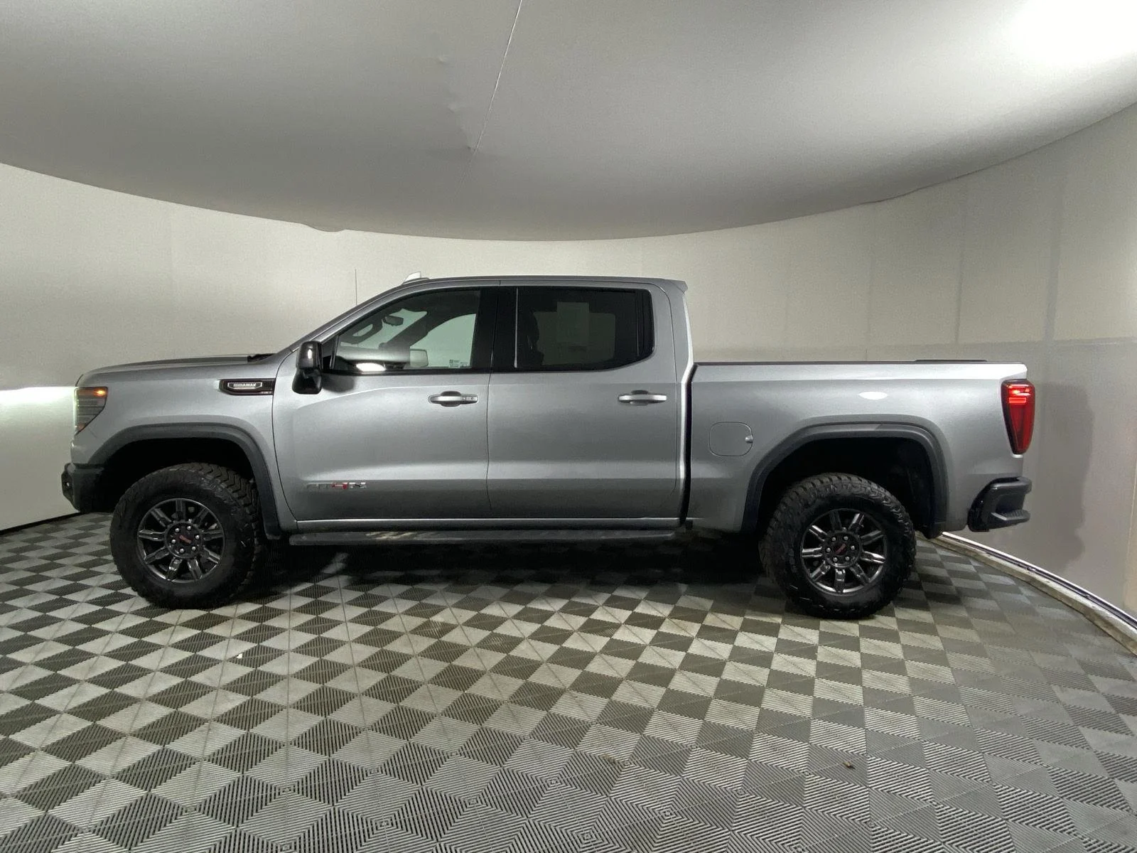 Used 2024 Sterling Metallic GMC AT4X image 15