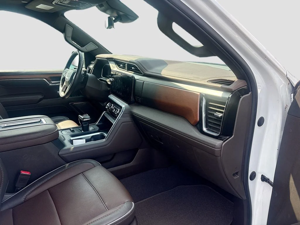 Used 2022 Summit White GMC Denali image 30