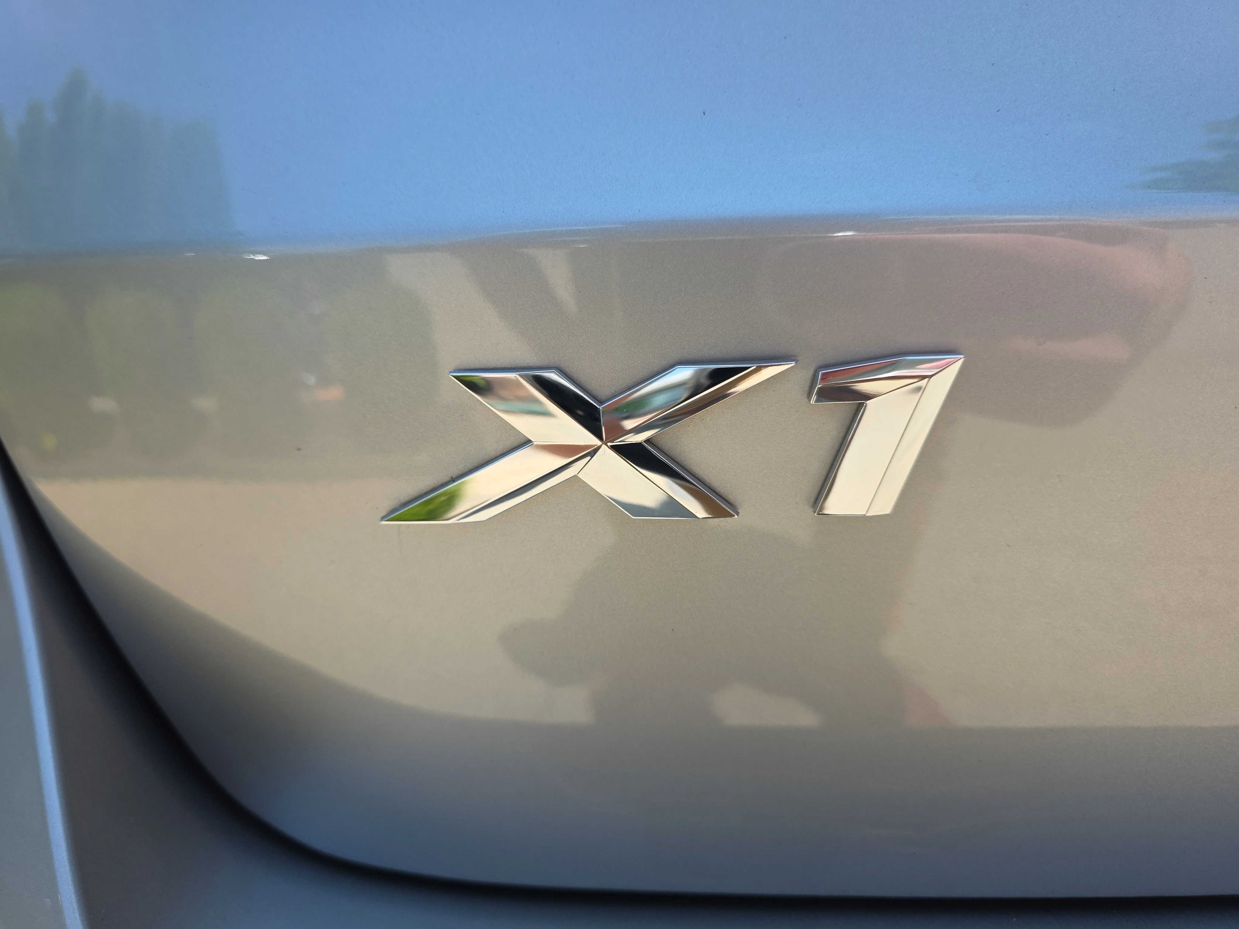 Certified Used 2023 Space Silver Metallic BMW xDrive28i image 7