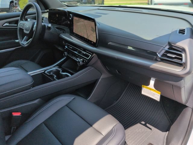 New 2026 Summit White Chevrolet LT image 31