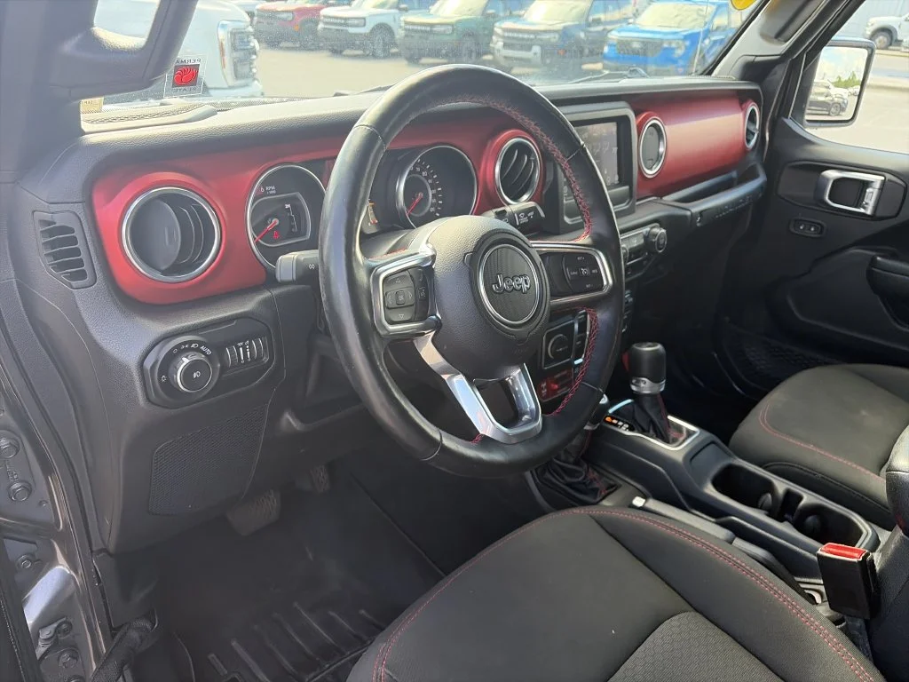 Certified Used 2021 Gray Jeep Unlimited Rubicon image 11